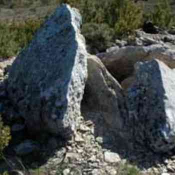 Click para ampliar. Pulsa en el nombre para ver la ficha. Dolmen de Pueyoril